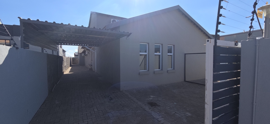4 Bedroom Property for Sale in Minerva Gardens Northern Cape